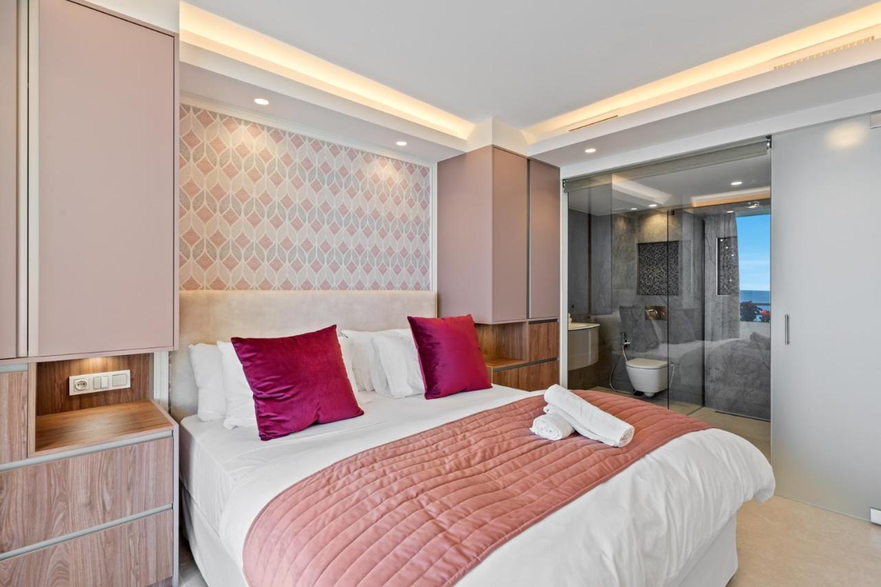 Appartamento Fully Renovated Frontline Flat Marbella Esterno foto