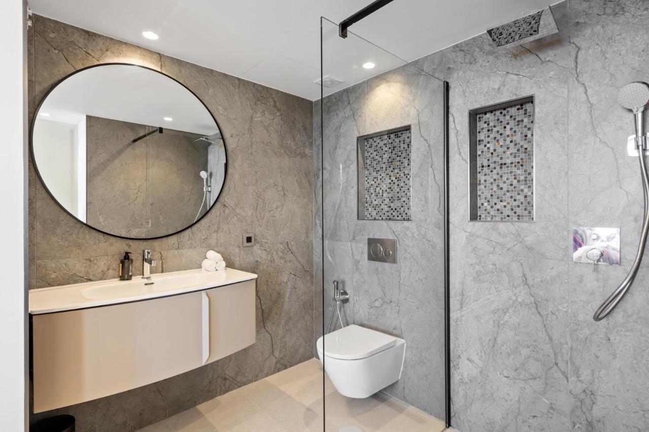 Appartamento Fully Renovated Frontline Flat Marbella Esterno foto
