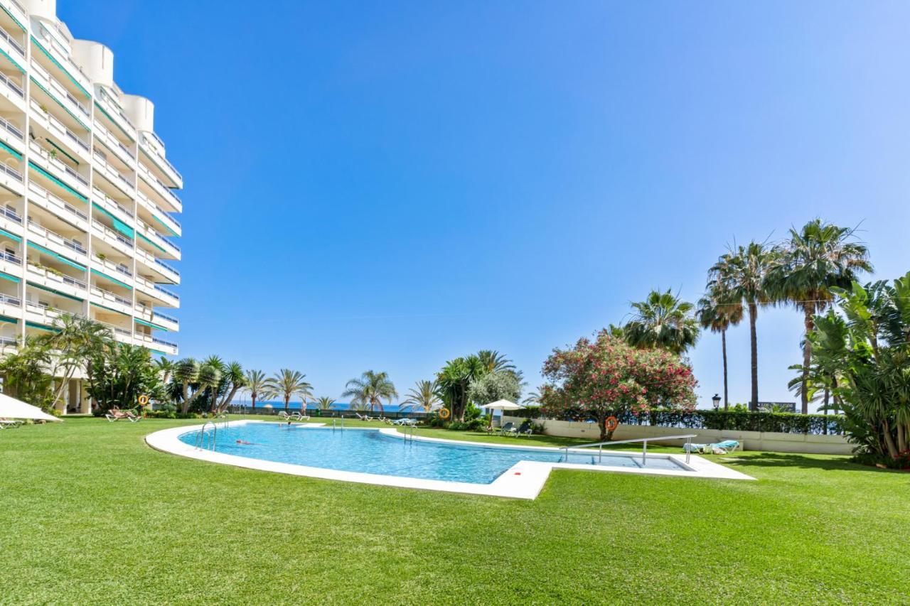 Appartamento Fully Renovated Frontline Flat Marbella Esterno foto